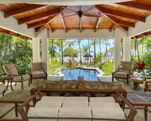 Beachfront Luxury Villa with Private Pool Hotels in Esterillos Este