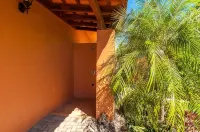 Jungle and Ocean Paradise, Infinity Pool, 4BR/3BA - Private location! - 3-Star