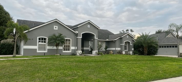 Dreamy Family Pool House Hotels in Clermont