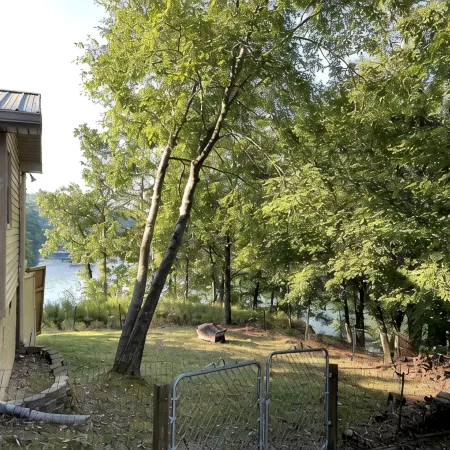 Lakefront Smith Lake Retreat - Private Dock, Paddleboards, Sleeps 8