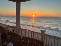 Spectacular 9 Bedroom Luxury Oceanfront sleeps 40  Heated Pool* + Hot Tub*!! - 4-Star