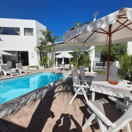 Au Plais de Langebaan at Palm Tree Villa