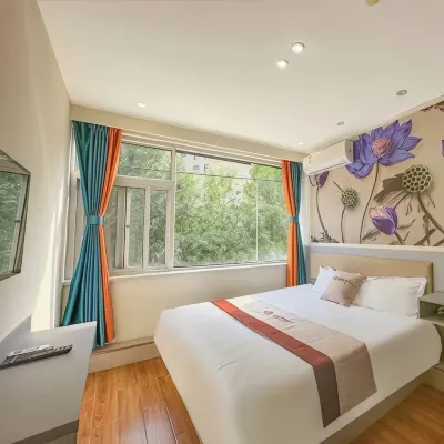 Quanshui Dingdong Hotel (Quancheng Square Baotu Spring Branch) Hotels near Furong Ancient Street