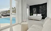 Million Stars Mykonos, Iconic by Design