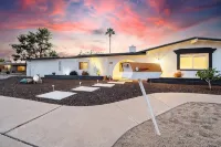 WOW! Luxury Desert Oasis! -  Privatzimmer