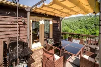 Bear Mountain Lodge Shenandoah Mountains Skyline Drive / Front Royal (hottub)<br> - Hytter