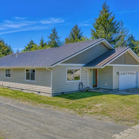 Beautiful family home, spacious living and only minutes from the beach.
