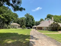 Spacious 7-bedroom, 15-acre estate with private 2-boat and fishing dock! - 3-Star
