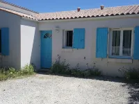 House 100 m from the beach Hotels in Saint-Pierre-d'Oleron