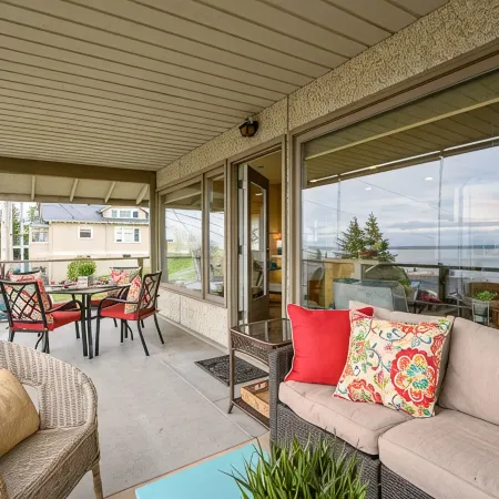 Fantastic Bellingham Bay View Condo just steps to Fairhaven Village & Boardwalk!