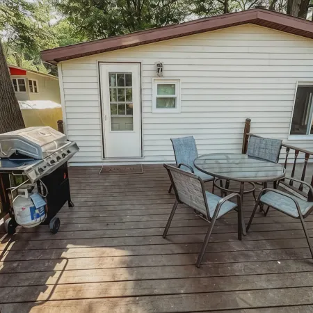 Mooseyard Lodge