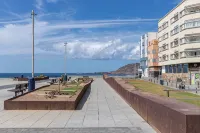 GuestReady - Las Canteras Beach Escape - Condos