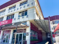 Hotel Labirint - 3-Star