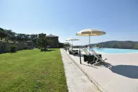 Cilento farmhouse with infinity pool: Apartment Zaffiro - Pools