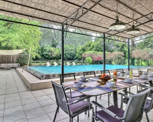 X1f33f;Superb Maison de Maître in Provence with XXL Infinity Pool and BicyclesX1f33f; Hotels in Beaucaire