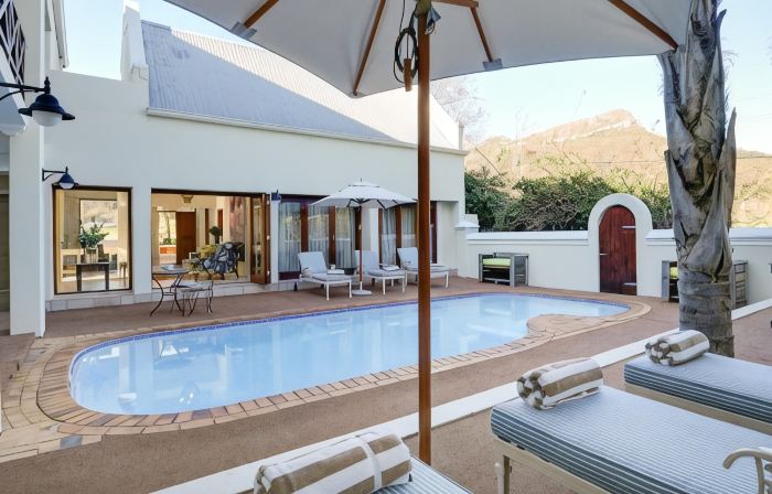 Banhoek Lodge