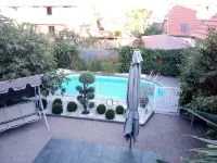 Maison Avec Piscine au Cœur du Village Médiéval de Dambach la Ville - Private Pools