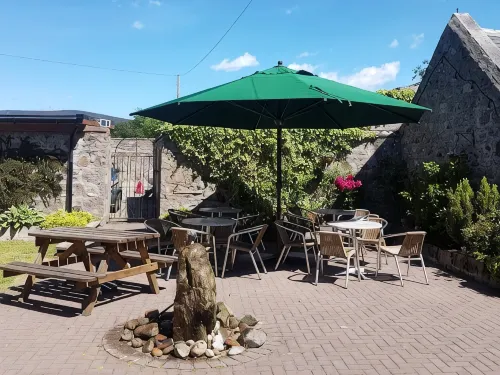 The Commercial Hotel