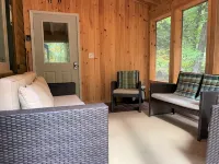 Lakes & Mountain Experience! 4 Seasons Getaway -- 3 Bed 1.5 Bath Cozy Cabin