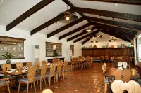 Vida Homes Condo Resort Dauin - breakfast
