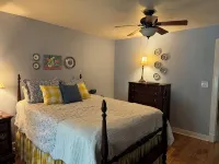 Charming 4-bedroom bungalow, ideal for gameday, & celebrating in Starkville, MS! - Homestays