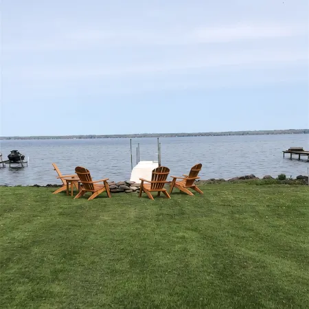 Oneida Lake House in Quiet Neighborhood