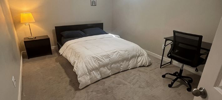Cozy Suite – Private Entrance, Fast Wi‑Fi & Smart TV – Family & Pet‑Friendly レジャイナのホテル