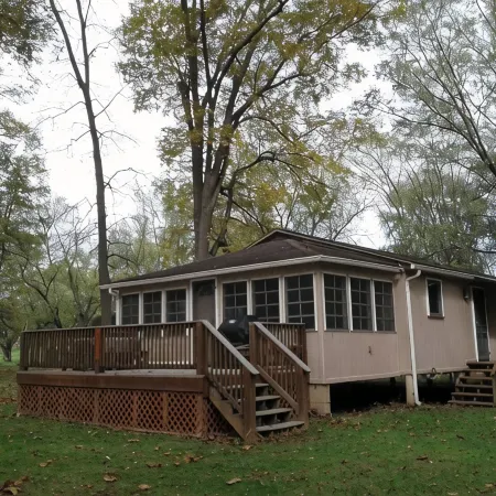 KD CottagesPrivate 2-bedroom tan cottage on Dunnings Creek, in Bedford County
