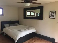 Sweet and spacious mountain view home w/fireplace! Hotels in Shawangunk