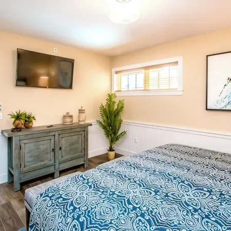 Slope-side Luxury Penthouse-Level Ski-In/Out Cranmore Mtn Condo!!