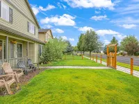 Walk to Downtown Sisters - Dog Friendly - Updated! Hotels in Sisters