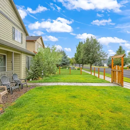 Walk to Downtown Sisters - Dog Friendly - Updated!