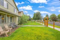 Walk to Downtown Sisters - Dog Friendly - Updated!