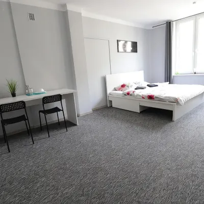 Fantastic-Inn Warszawa - Kopernika Hotel dekat Taman Saxon