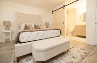 Spring Specials - Chic Boho Style - FirePit - 20Min to Six Flags - 10Min to Rafb