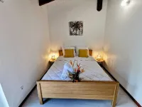 2 minutes from the beach, pool, jacuzzi and parking included in a secure residence! - โฮมสเตย์
