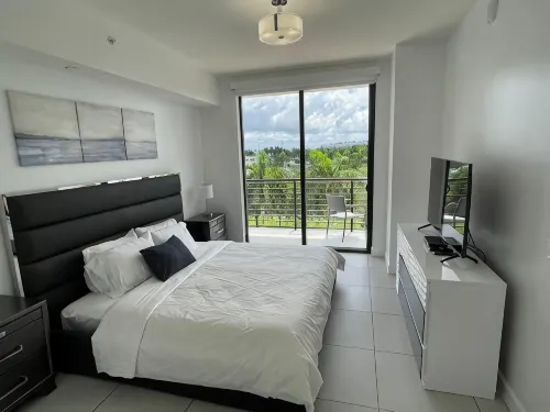 Fine 1 Bedroom Condo at Doral