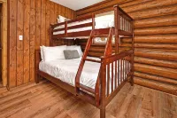 Walk to Beach - Close to Town - Pet Friendly Cabin - ชาเลต์