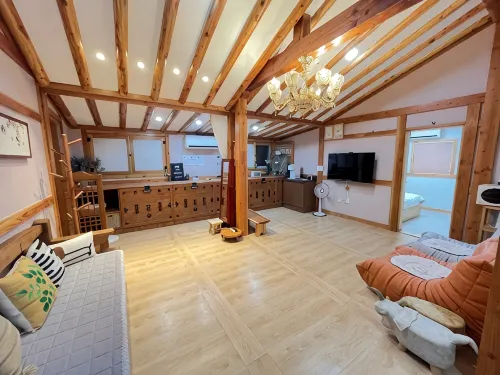 Suncheon Sumiyeonga Hanok Private House - Pools