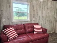 The Helen Hut-Brand New Modern Tiny Farmhouse! Hotéis em Compton