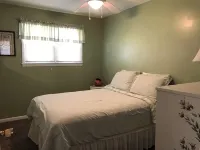 Corner Cottage by the bay