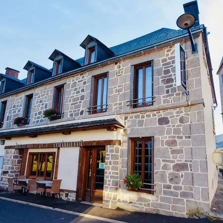 Hôtel Restaurant du Plomb du Cantal