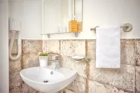 Vela Rooms - Kitchens