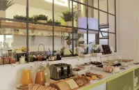 DysArt Boutique Hotel - breakfast