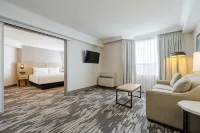 Sandman Signature Mississauga Hotel