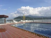 Intouch Riverside Hotel - Uima-altaat