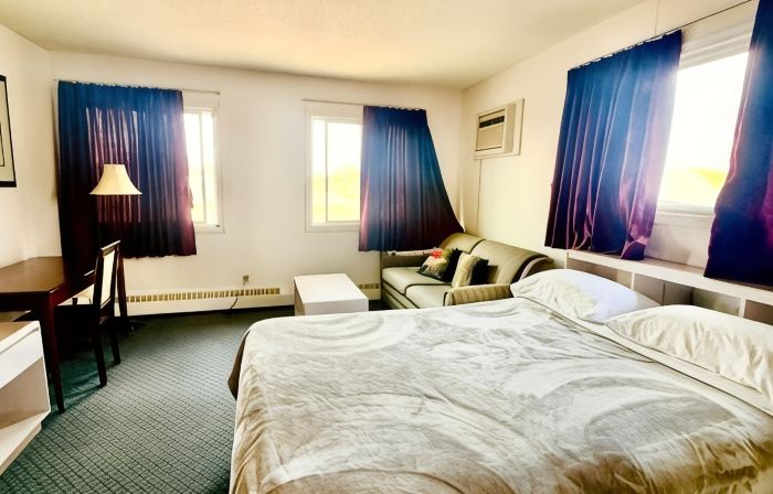 Plains Motor Inn