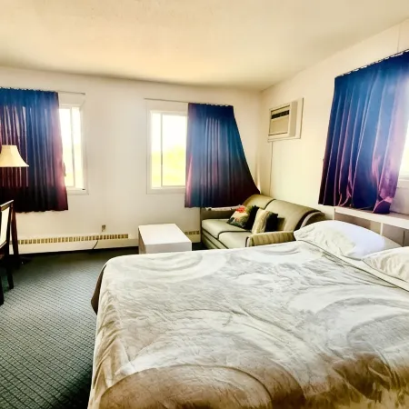 Plains Motor Inn