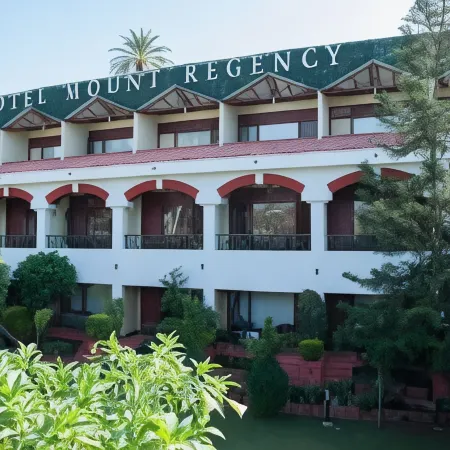 Hotel Mount Regency