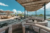 The Brown, Guatape, Autograph Collection - parking